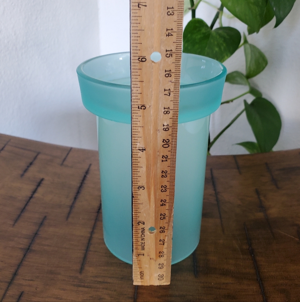Scentsy Teal Glass 2 Piece Utensil Jewelry Vase Warmer NIB - Picture 8 of 10